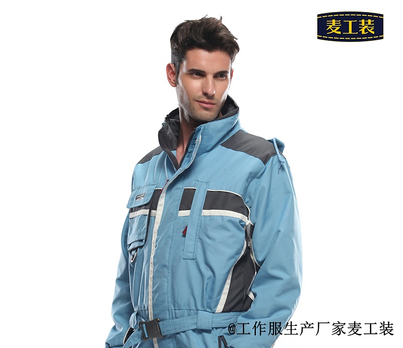 防靜電工作服定制價格多少-北京防靜電服生產(chǎn)廠家麥工裝為您解析
